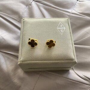 Van Cleef & Arpels Earrings